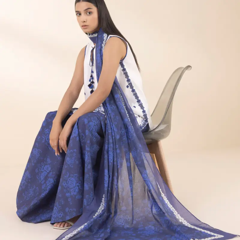 3 Piece - Embroidered Lawn Suit