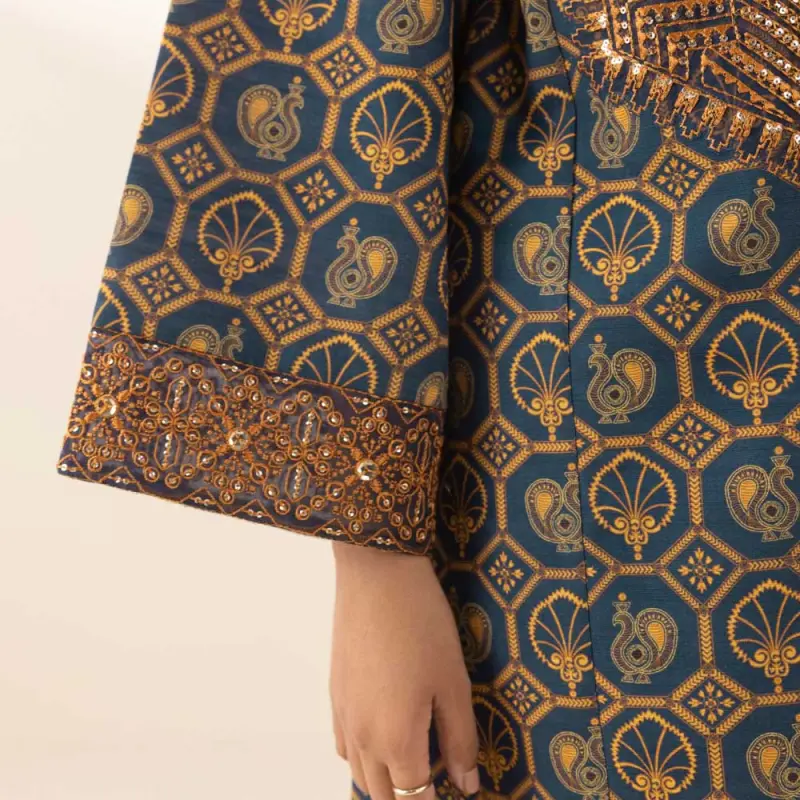 3 Piece - Embroidered Light Khaddar Suit